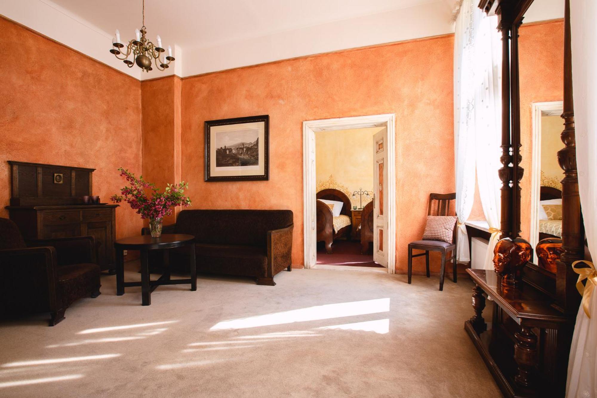 Dwor Podstolice - House Of Rosenthal Villa Room photo